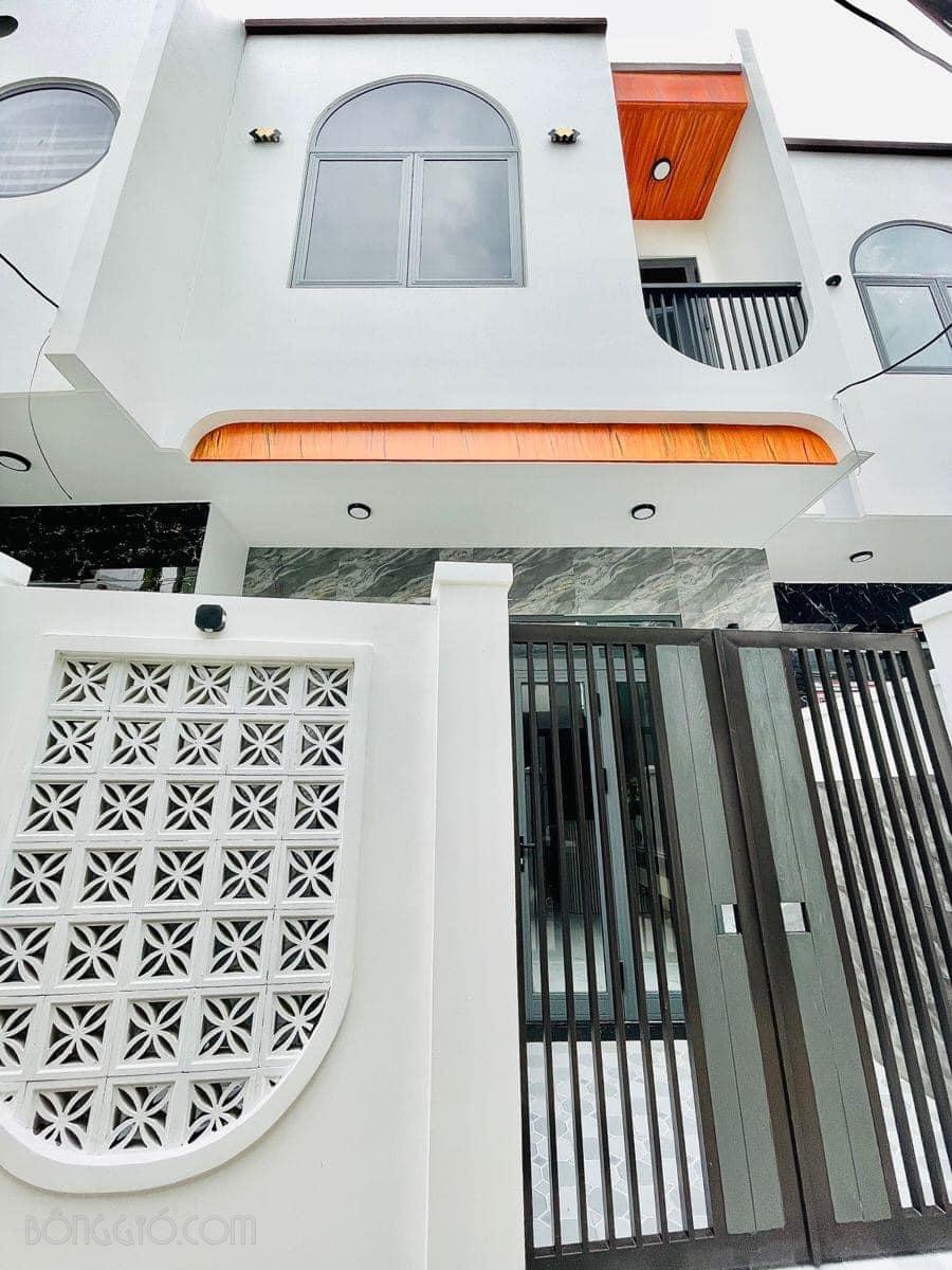 Vẻ Đẹp Độc Đáo Gạch Bông Gió | Sự Lựa Chọn Lý Tưởng Cho Không Gian Sống Xanh 44 Gạch bông gió trang trí tạo điểm nhấn nhà phố