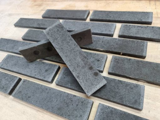 Gạch bê tông ốp tường 5x20cm