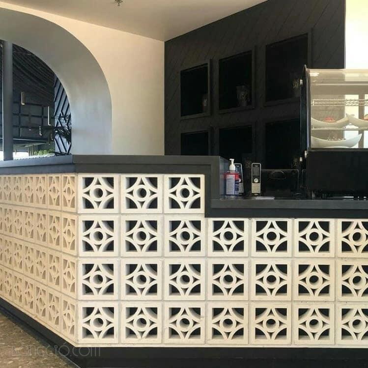 Phân Biệt Gạch Bông Gió Xi Măng Và Đất Nung | So Sánh Điểm Giống Và Khác Nhau 120 Gạch thông gió 30x30 trang trí quầy bar đẹp
