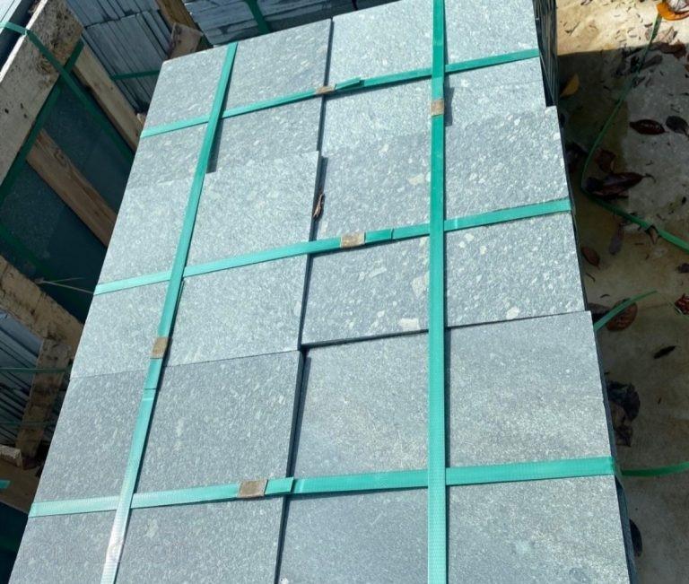 Đá xanh rêu thanh hóa mài hone 30×30 lát sân trang trí CTS-DLS-142 11 Đá xanh rêu thanh hóa mài hone 30×30 lát sân trang trí CTS-DLS-142