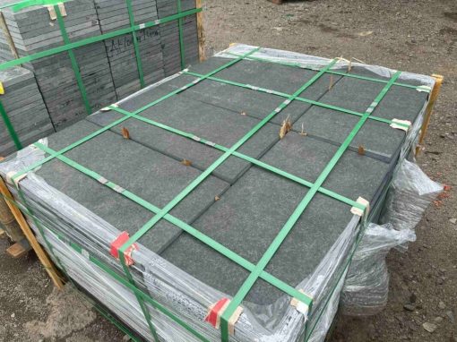 Đá bazan đen khò lửa lát sân cao cấp CTS-DLS-8