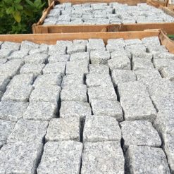 Đá cubic trắng muối tiêu lát sân CTS-DLS-21