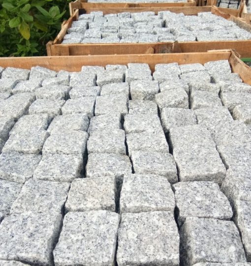 Đá cubic trắng muối tiêu lát sân CTS-DLS-21