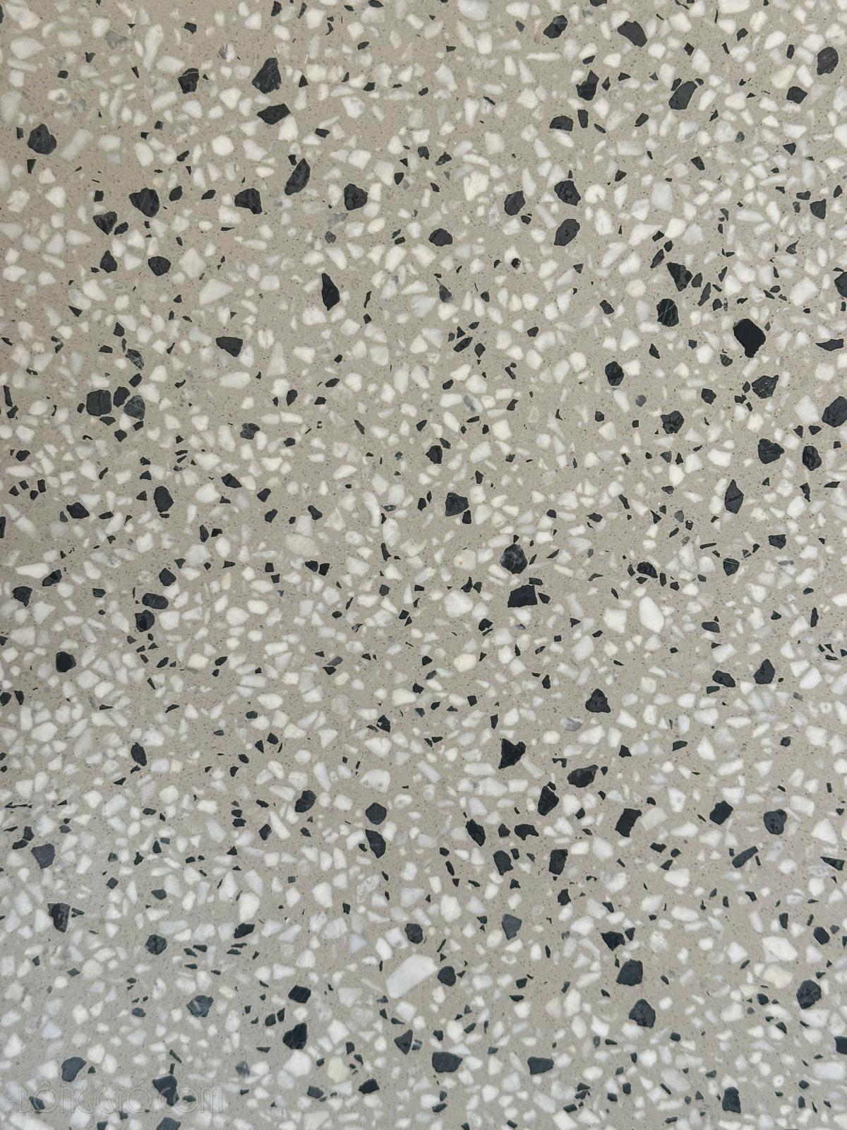 Gạch đá mài hạt đá trắng và đen đá xuất khẩu kích thước đá 3-5-7mm nền xám ST021-XKĐ357 6 Gạch đá mài hạt đá trắng và đen đá xuất khẩu kích thước đá 3-5-7mm nền xám ST021-XKĐ357