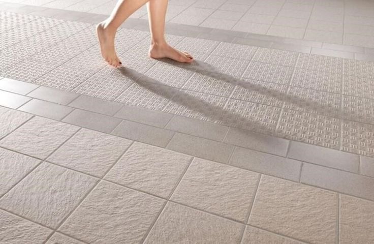 Bí quyết chọn gạch phòng tắm đúng chuẩn, phù hợp với mọi nhu cầu 9 Chống trơn trượt cho phòng tắm